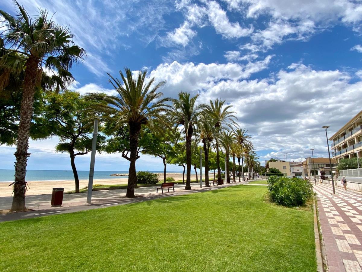 Casa Comoda Delante De La Playa Con Vista Al Mar Cambrils Bagian luar foto